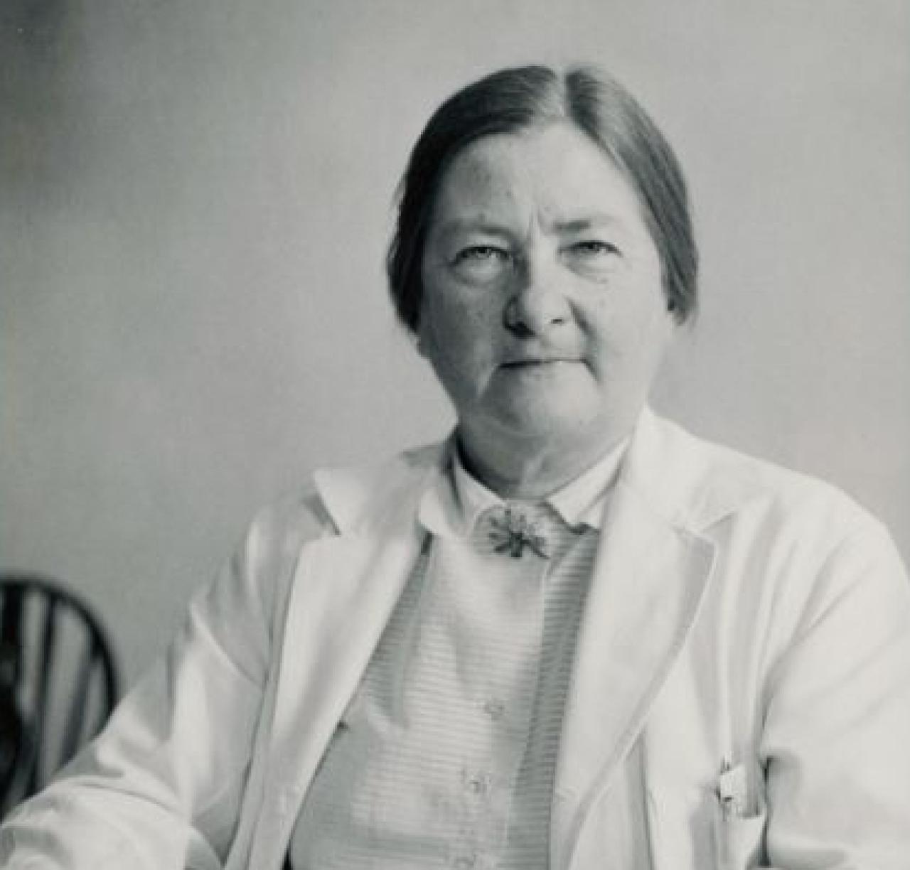 Dorothy Hansine Andersen Doctor sitting for a portrait