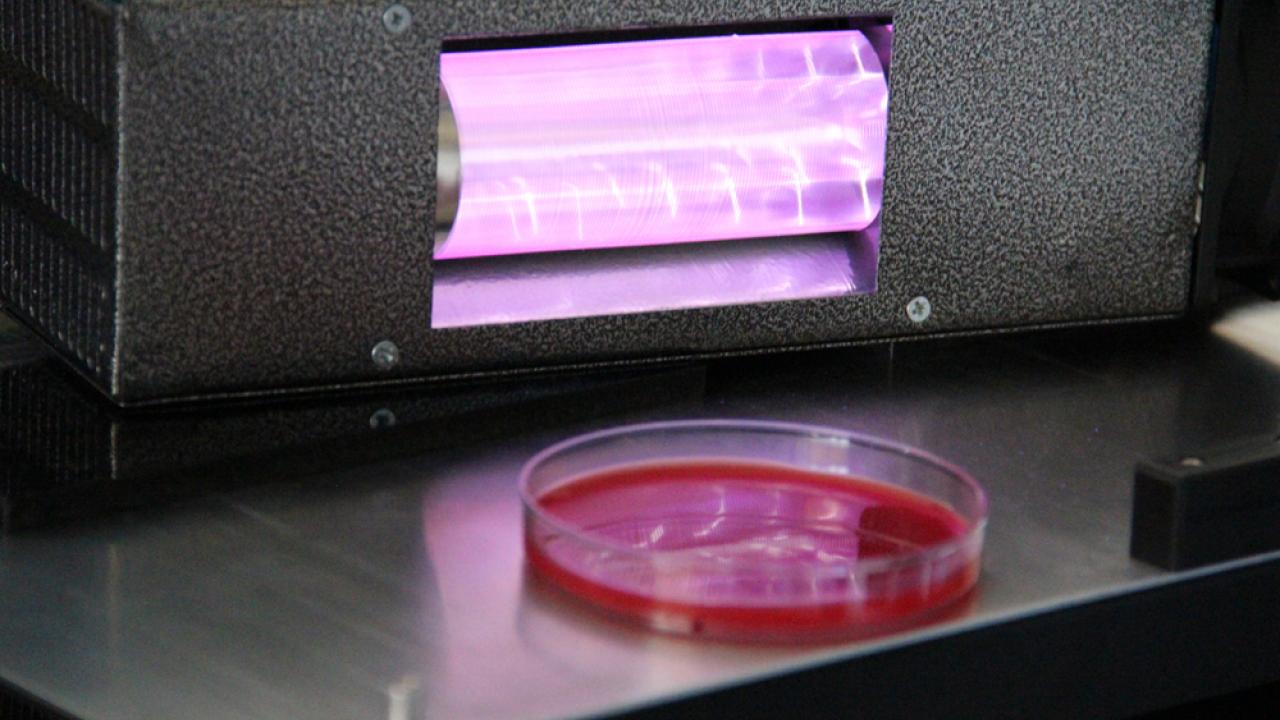 NarrowSpectrum UV Light May Reduce Surgical Infections