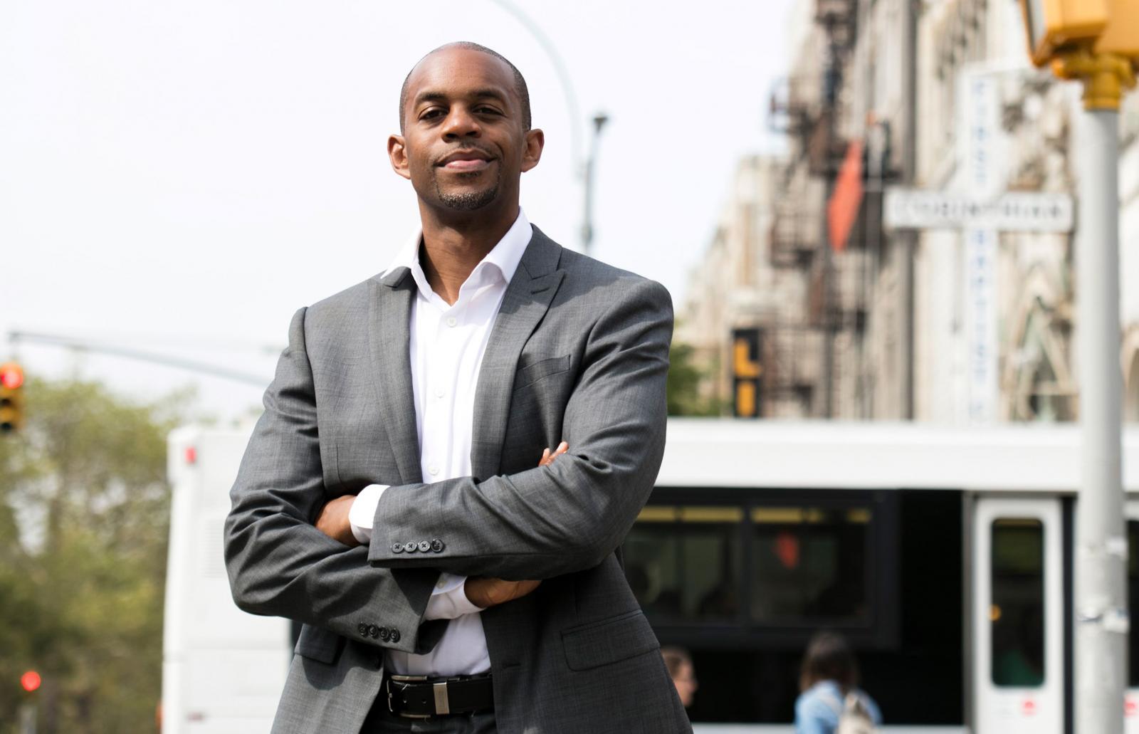Dr. Sidney Hankerson, the recipient of the Vanneck-Bailey Scholar award, is shown.