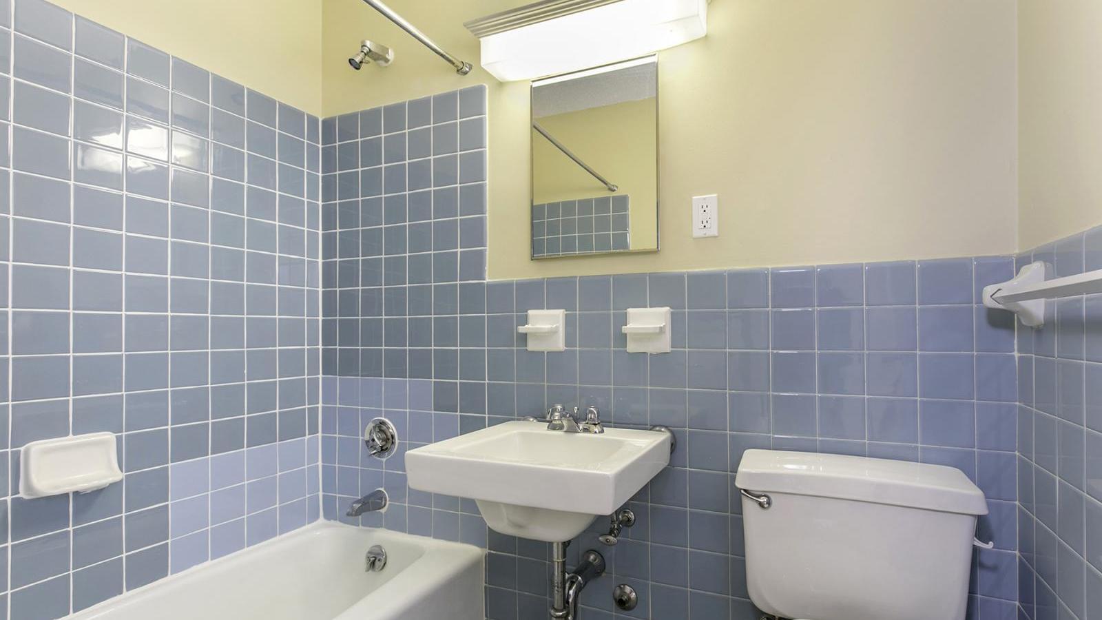 View of a sample bathroom (14H) in Tower 3.