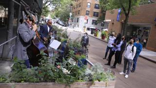 CUIMC employees listening to jazz music